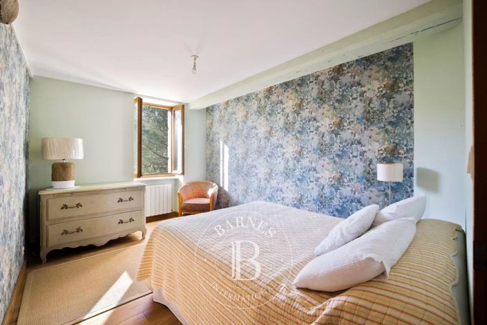 Image No.16-4 Bed House for sale