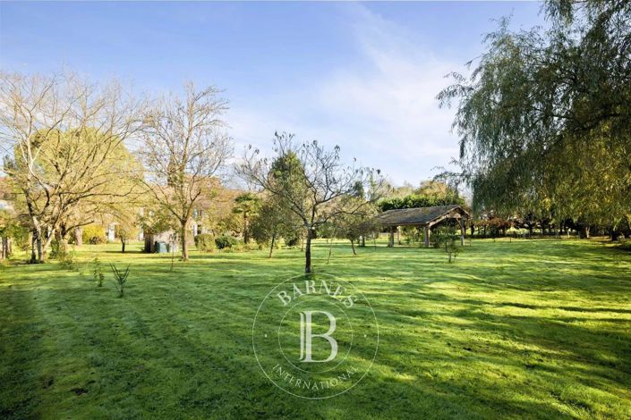 Image No.20-4 Bed House for sale