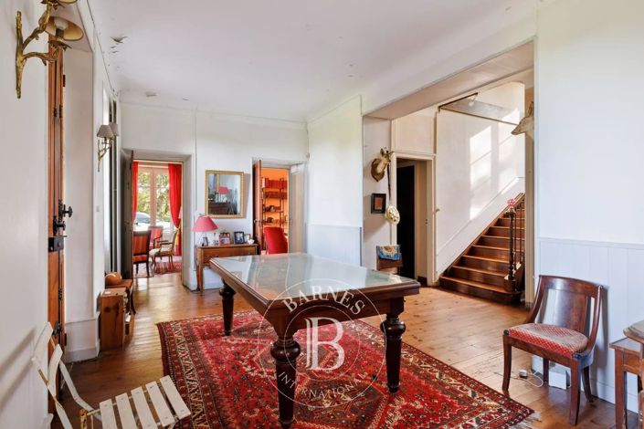 Image No.11-9 Bed House for sale