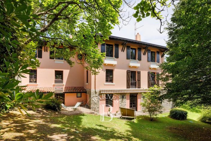 Image No.14-7 Bed House for sale