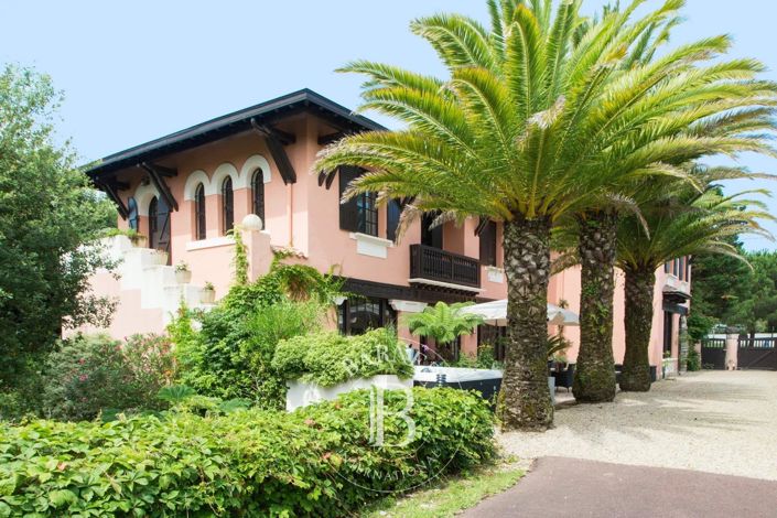 Image No.2-7 Bed House for sale