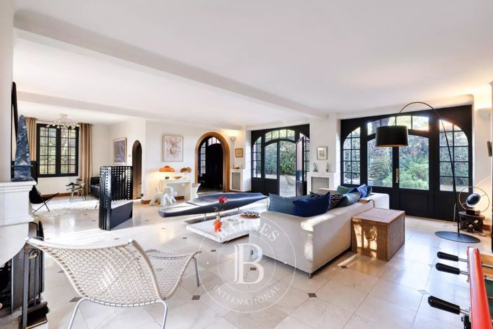 Image No.3-7 Bed House for sale