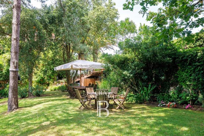 Image No.30-7 Bed House for sale