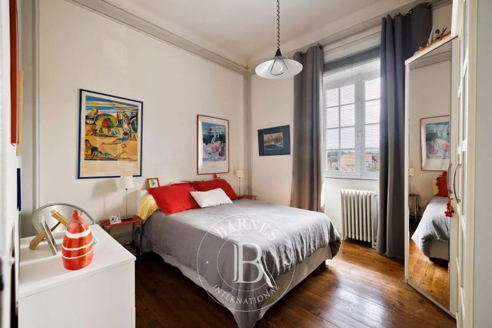 Image No.17-4 Bed House for sale