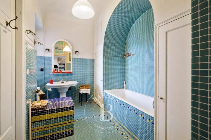 Image No.21-4 Bed House for sale