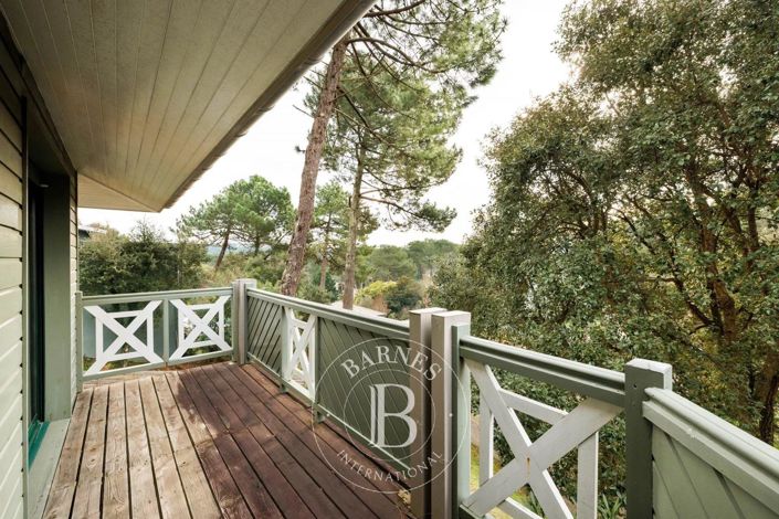 Image No.17-3 Bed House for sale