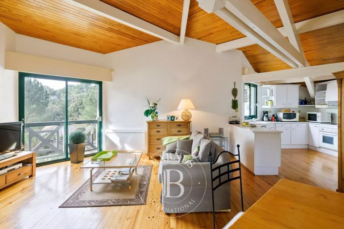 Image No.7-3 Bed House for sale