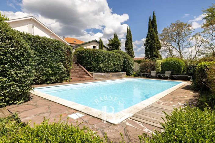 Image No.29-6 Bed House for sale