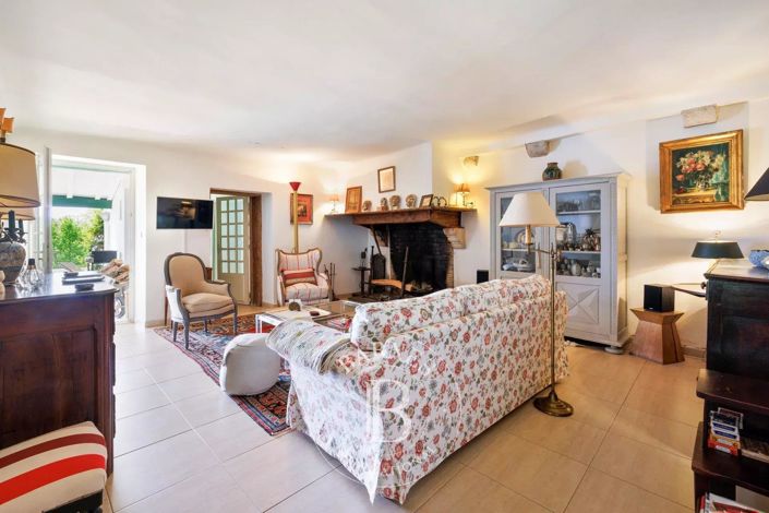 Image No.13-5 Bed House for sale