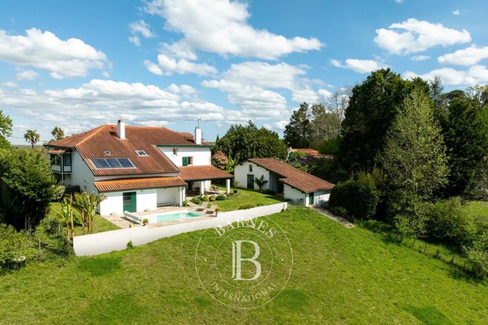 Image No.22-5 Bed House for sale