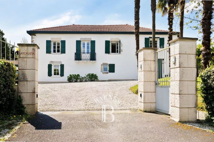 Image No.4-5 Bed House for sale