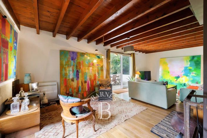 Image No.10-4 Bed House for sale