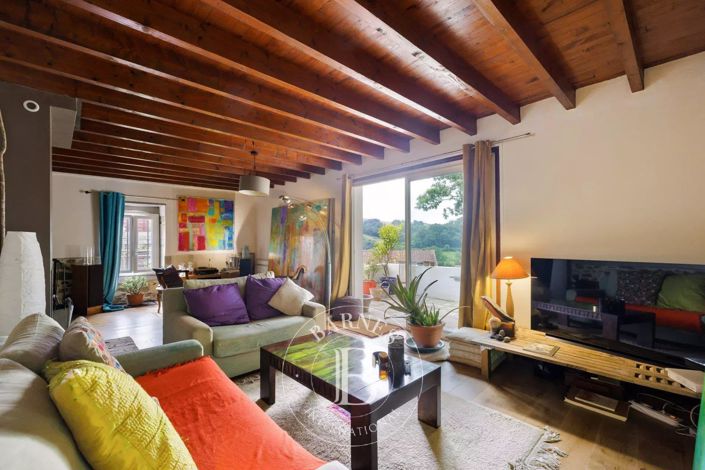 Image No.9-4 Bed House for sale