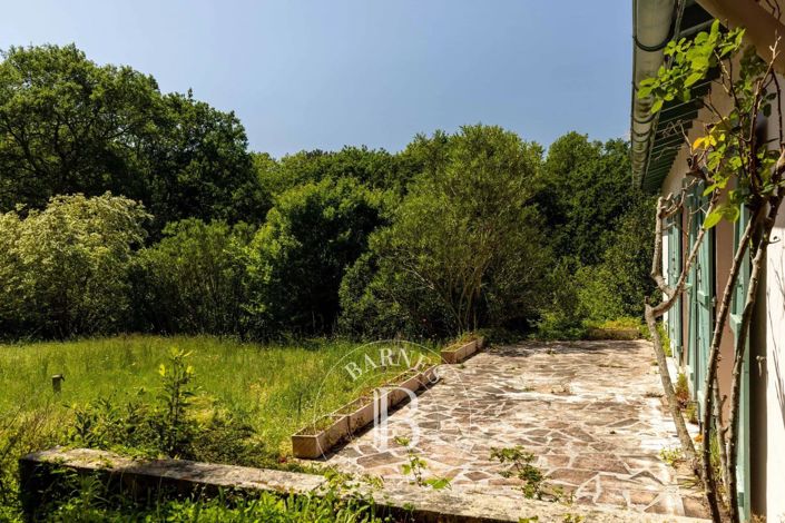 Image No.8-4 Bed House for sale