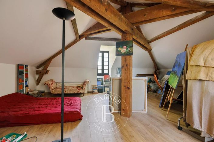 Image No.11-4 Bed House for sale