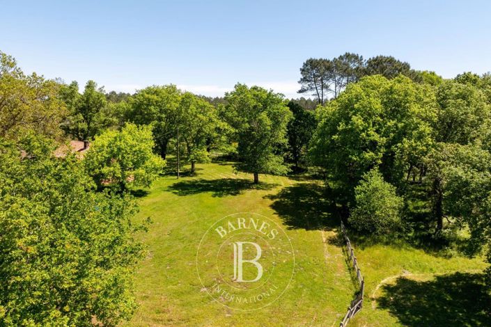 Image No.22-4 Bed House for sale