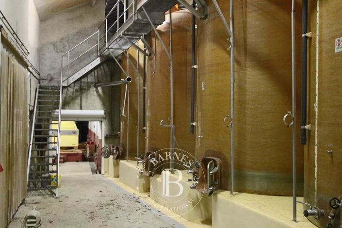 Image No.15-4 Bed House for sale