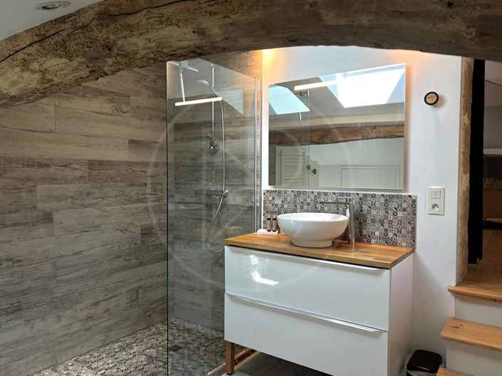 Image No.9-7 Bed House for sale