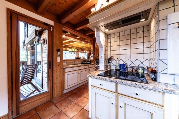 Image No.14-4 Bed House for sale