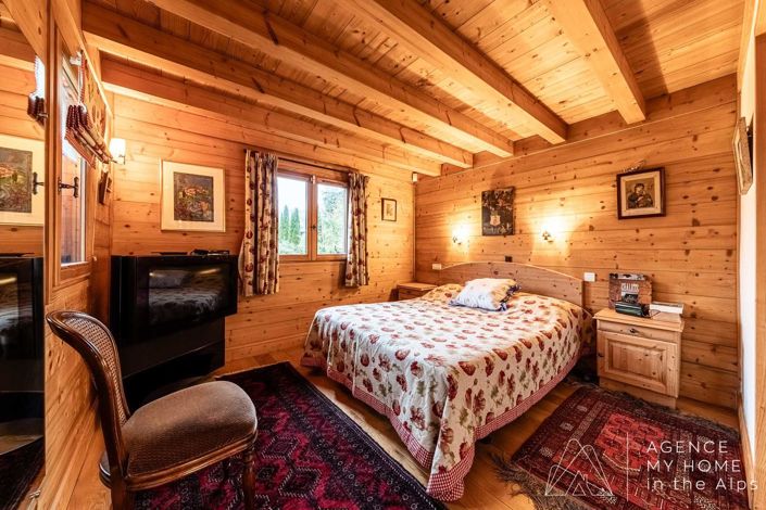 Image No.15-4 Bed House for sale