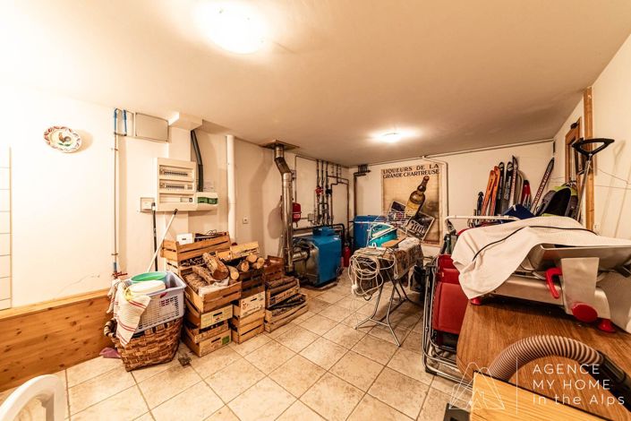 Image No.17-4 Bed House for sale