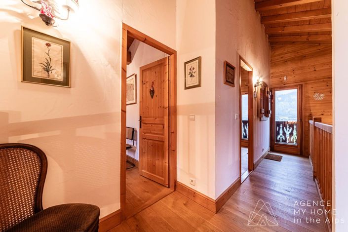 Image No.25-4 Bed House for sale