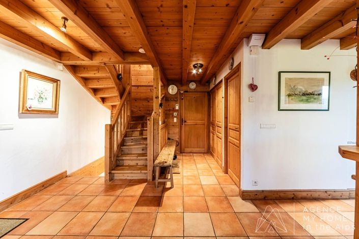 Image No.6-4 Bed House for sale