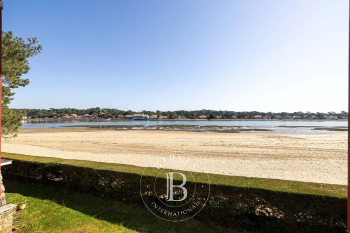 Image No.23-7 Bed House for sale