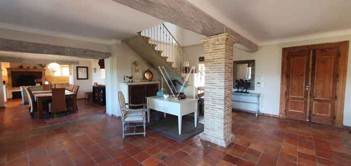 Image No.6-6 Bed House for sale