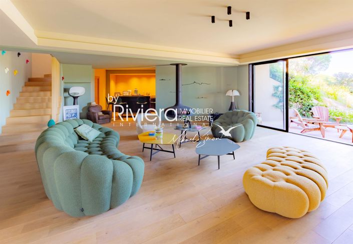 Image No.10-6 Bed House for sale