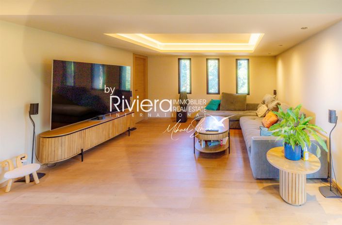 Image No.12-6 Bed House for sale