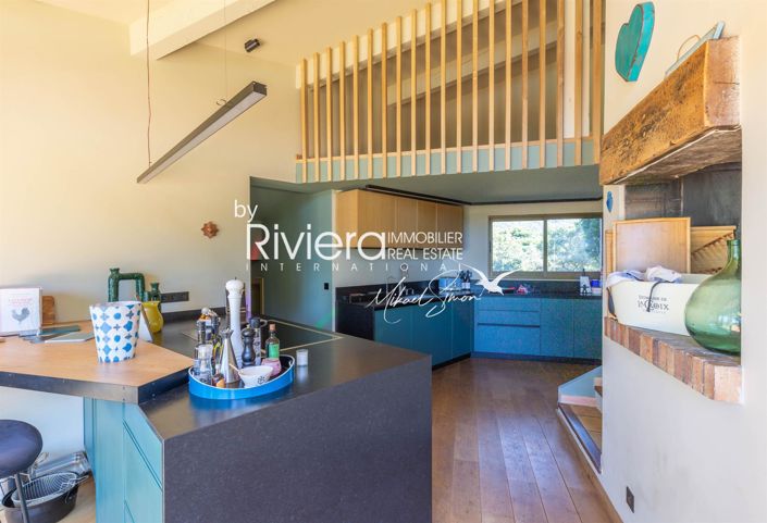 Image No.15-6 Bed House for sale