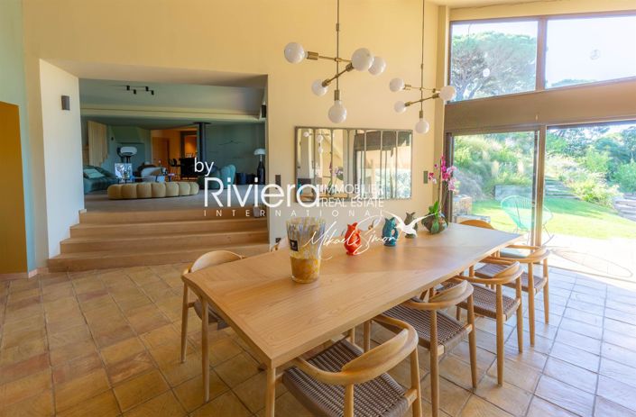 Image No.17-6 Bed House for sale