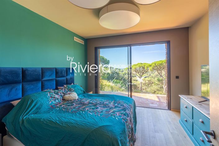 Image No.19-6 Bed House for sale