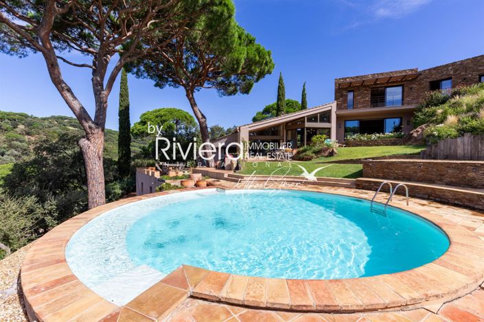 Image No.2-6 Bed House for sale