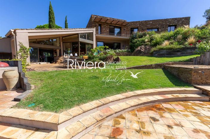 Image No.29-6 Bed House for sale