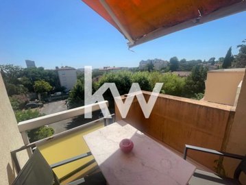 1 - Nîmes, Apartment