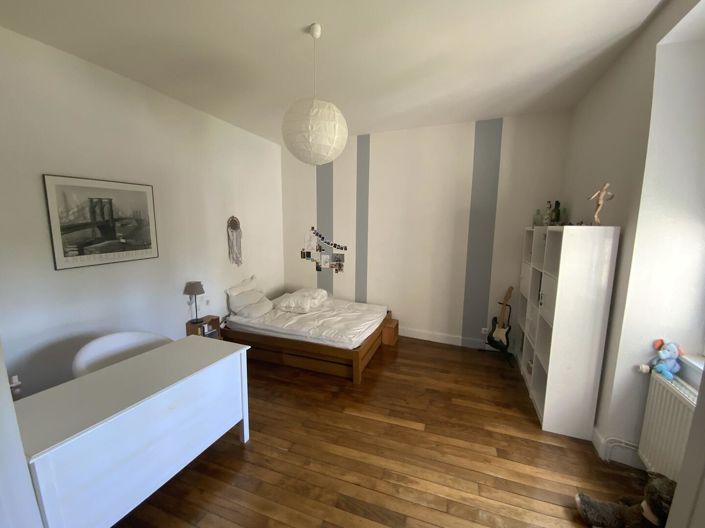 Image No.12-4 Bed House for sale