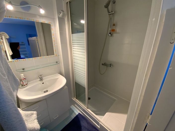 Image No.20-5 Bed House for sale