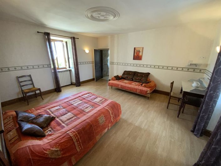 Image No.16-9 Bed House for sale