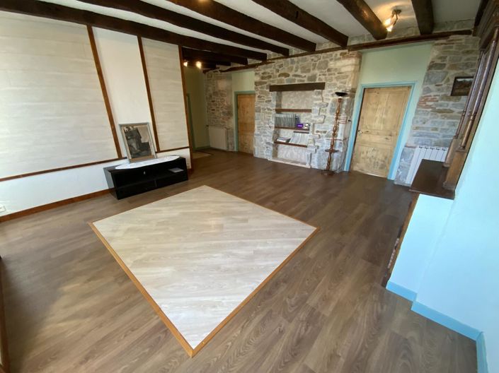 Image No.20-9 Bed House for sale