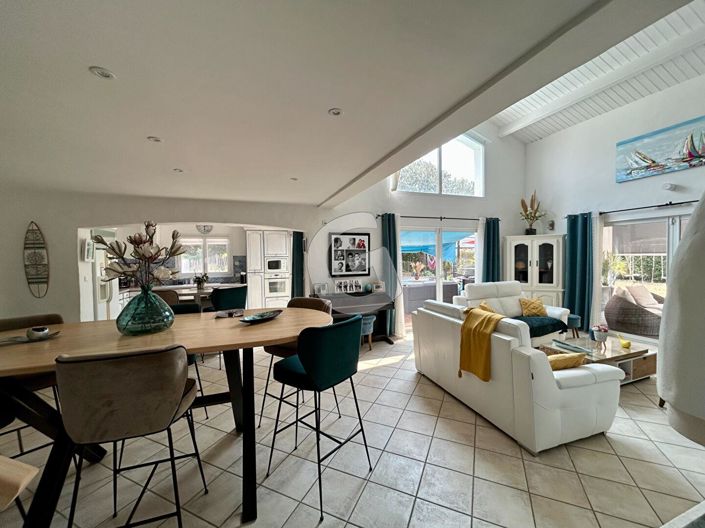 Image No.4-3 Bed House for sale