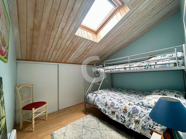 Image No.9-3 Bed House for sale