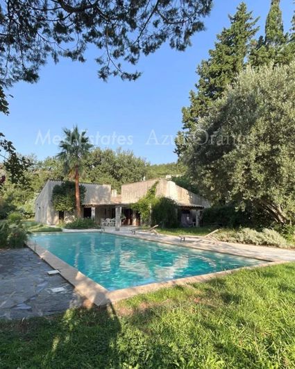 Image No.7-6 Bed House for sale