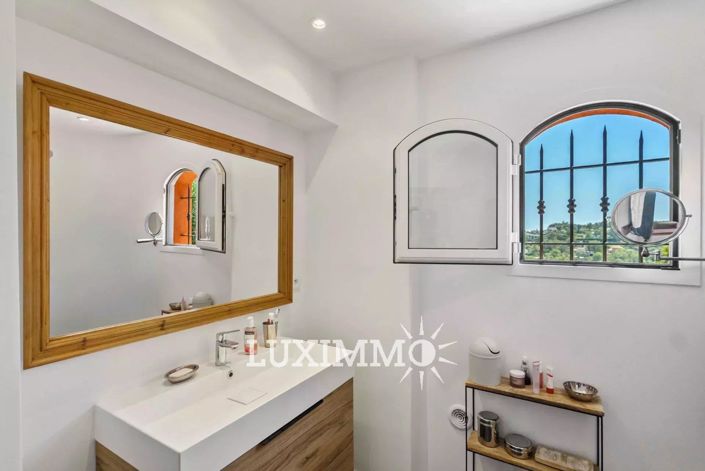 Image No.9-4 Bed House for sale