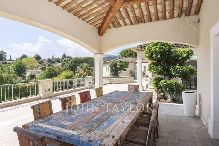 Image No.12-6 Bed House for sale