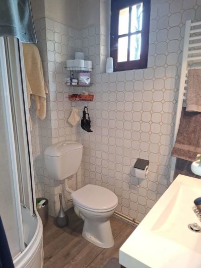 Image No.8-4 Bed House for sale