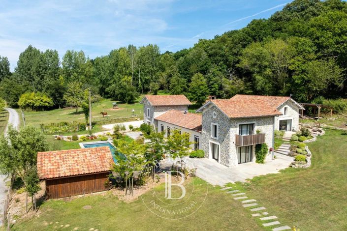 Image No.29-5 Bed House for sale