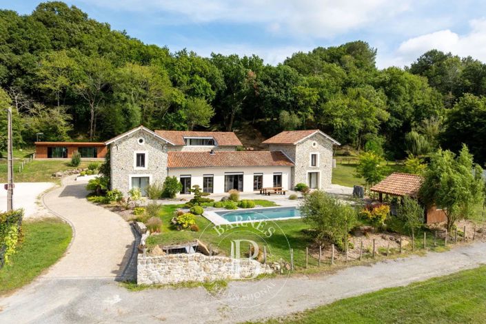 Image No.32-5 Bed House for sale