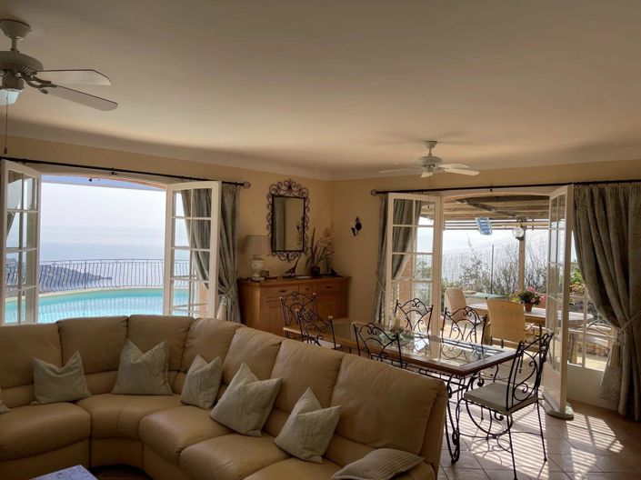 Image No.7-4 Bed House for sale